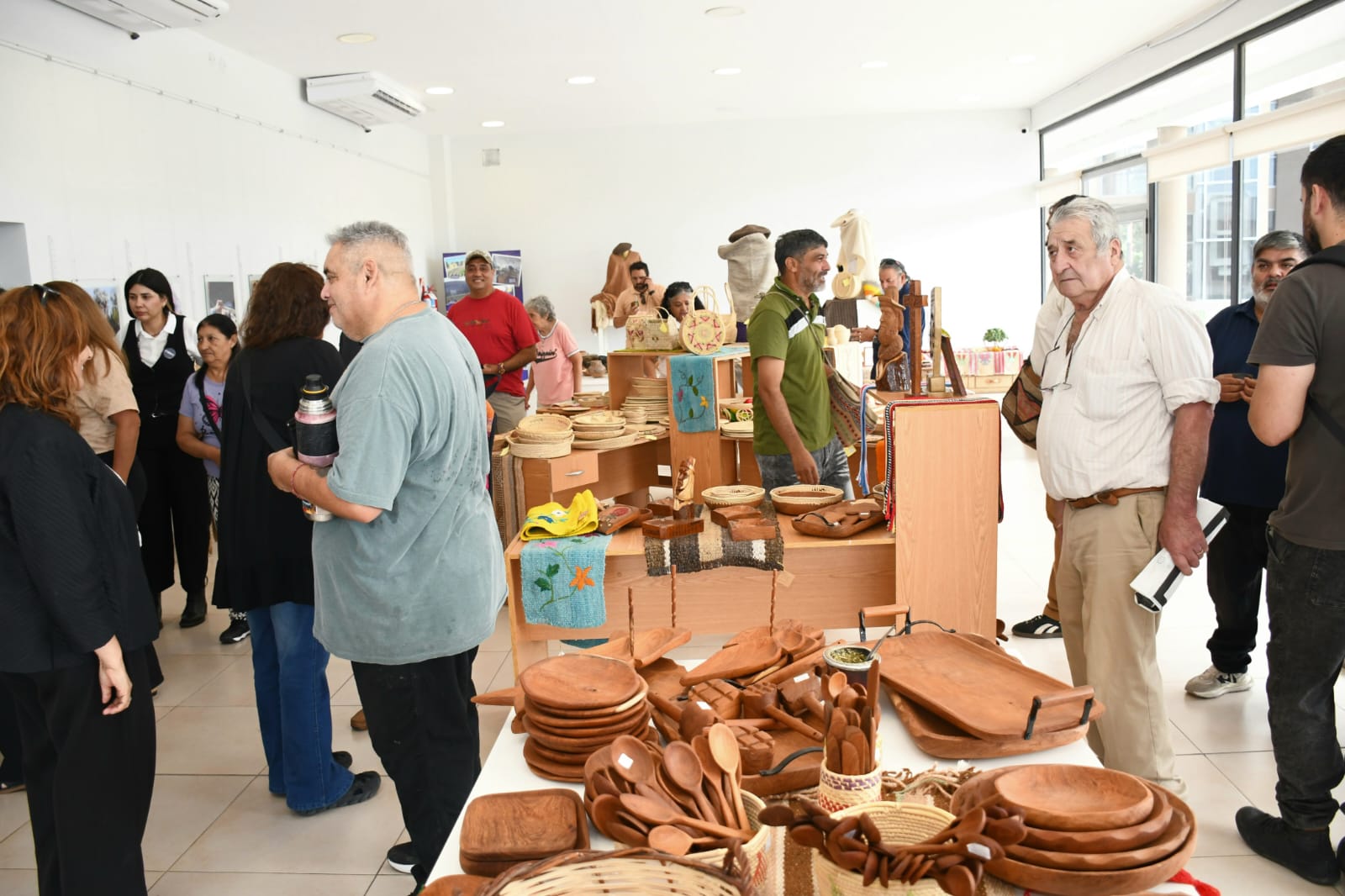 La Capital celebra el Día del Artesano con una gran feria en la Plaza Libertad este sábado