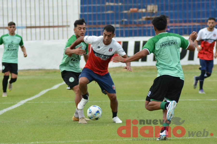 Unión Santiago goleó en casa y dejó grandes postales en su preparación