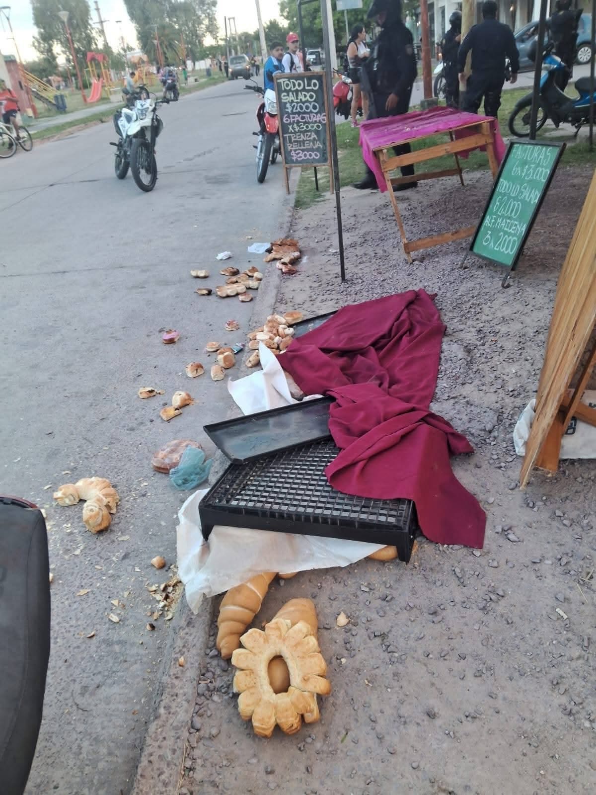 Denuncian agresión y hostigamiento entre trabajadoras de panaderías en el barrio Ejército Argentino