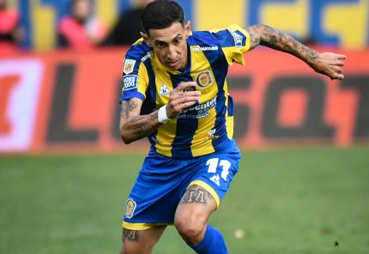 Ángel Di María se recibió de DT en Rosario