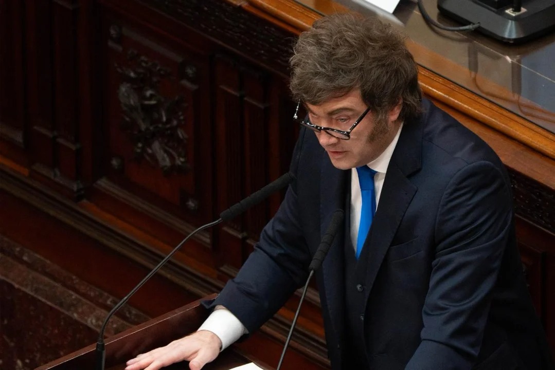 Revelan el plan secreto para lanzar una moneda de oro con la imagen de Milei en medio del caso $Libra