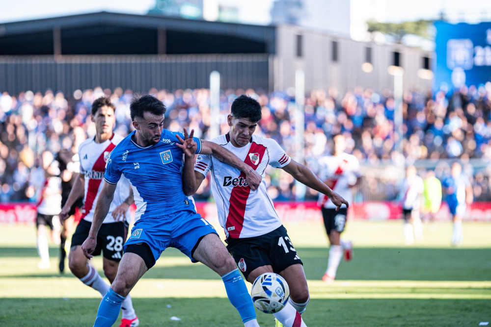 La AFA publicó los audios del VAR tras la polémica en el duelo entre River y Estudiantes de Río Cuarto