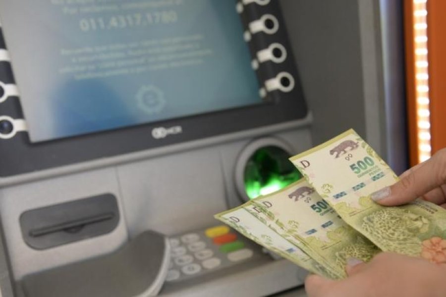 Inició el pago de sueldos a la administración pública