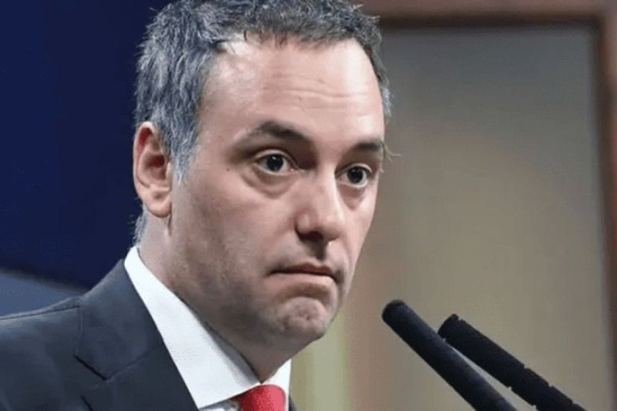 La nueva y millonaria hipoteca privada que acorrala a Manuel Adorni