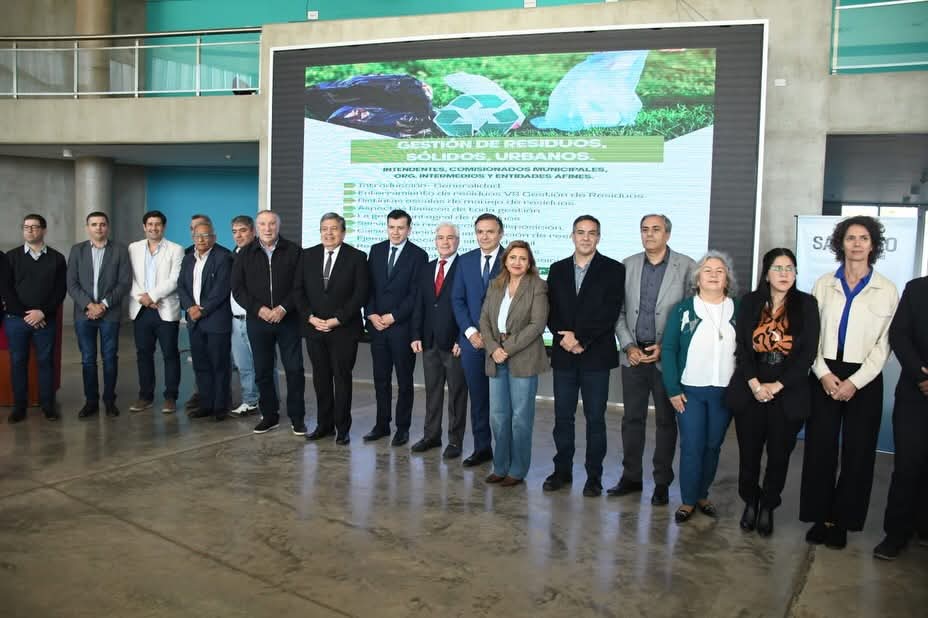 Dictan una jornada de capacitación sobre "Manejo de Residuos Sólidos Urbanos"