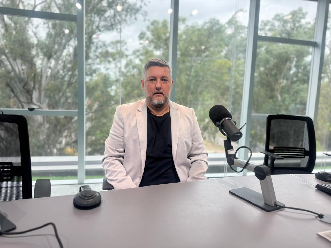 Díaz Achaval defendió las tierras del INTA y confirmó su precandidatura