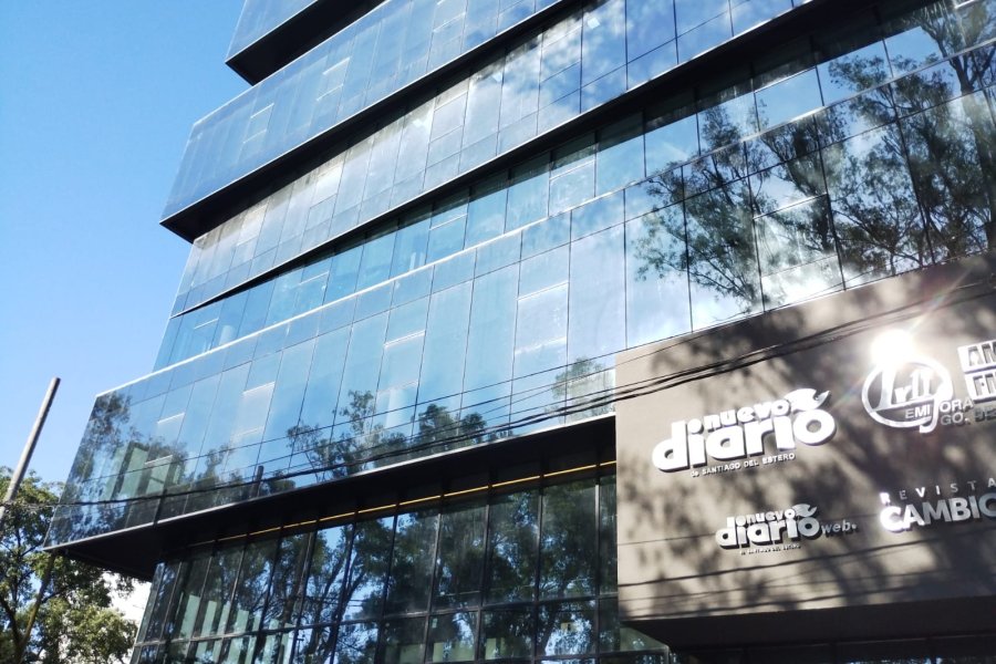 Jueves con cielo mayormente nublado y temperaturas templadas en Santiago