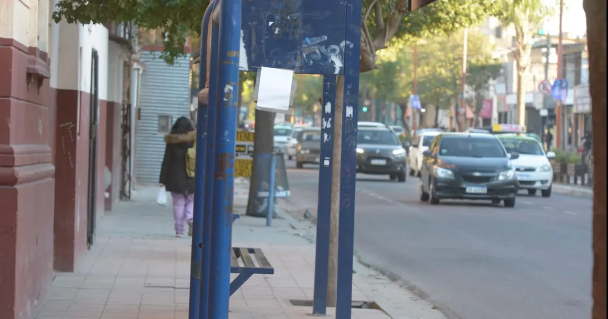 Paro de colectivos por tiempo indeterminado en Santiago del Estero