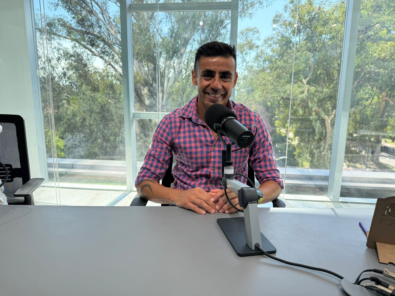 Presentaron la Media Maratón “Mi Hobby” en LV11: será el 26 de abril y tendrá fines solidarios