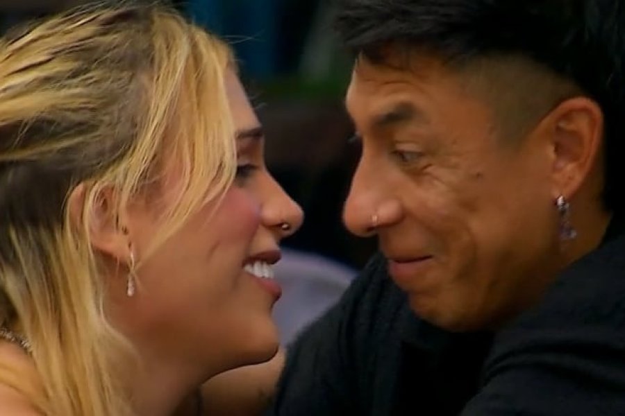 Brian y Danelik dieron el consentimiento para una noche de pasión, pero un "problemita" íntimo lo arruinó