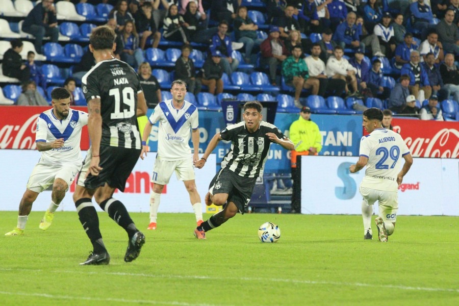 Central Córdoba dejó otra pobre imagen y sufrió una nueva derrota