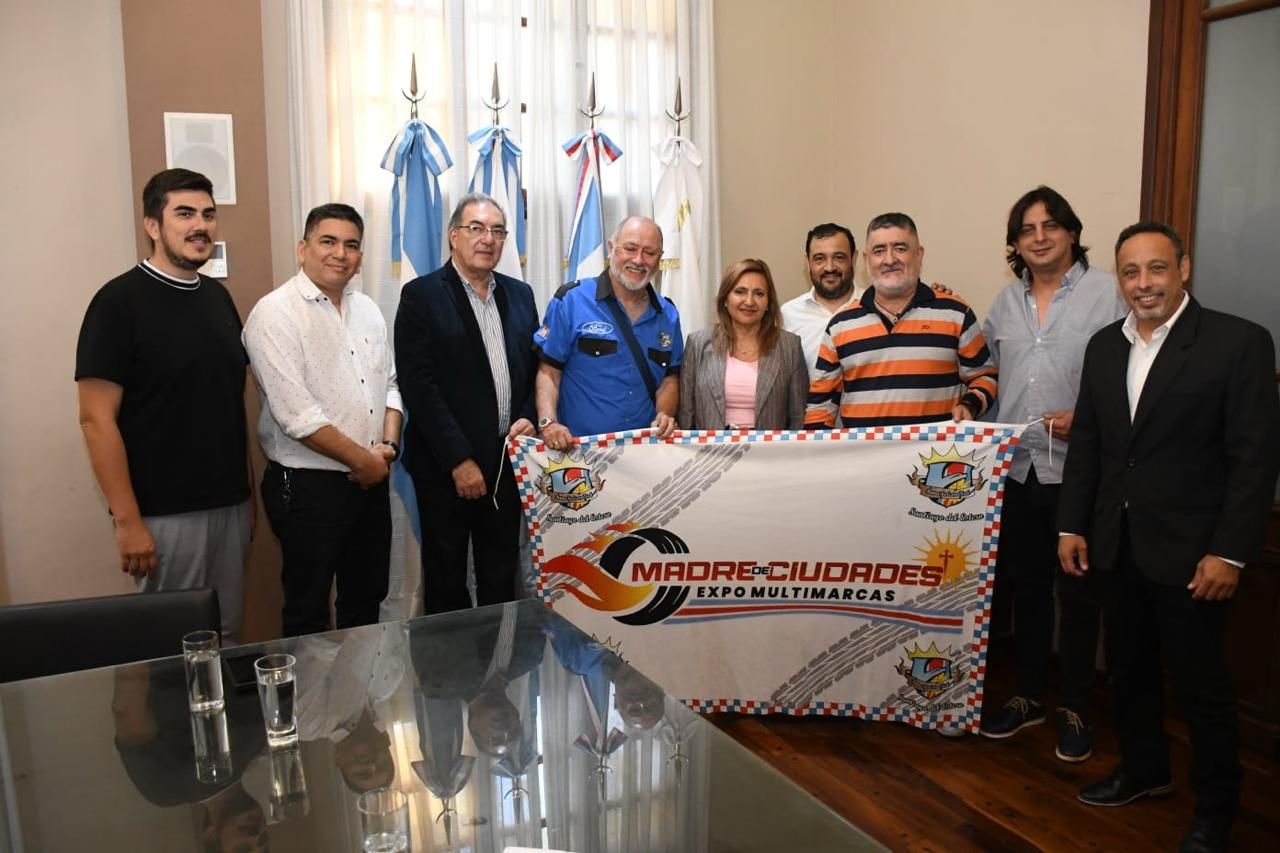 La intendente Fuentes recibió a la comisión directiva del Club FanaFalcón