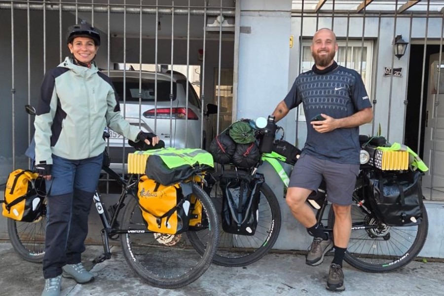 Romper la rutina y salir al mundo: el viaje en bici que empieza en Santiago y sueña con México